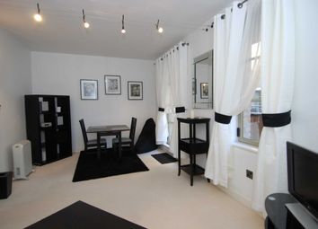 Thumbnail Flat to rent in The Circle, Queen Elizabeth Street, Shad Thames, London