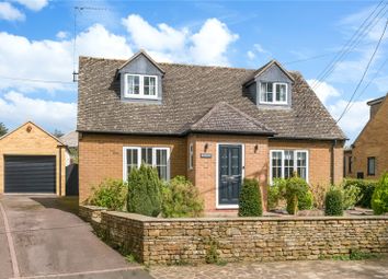 Thumbnail Country house for sale in Main Street, Duns Tew, Oxfordshire