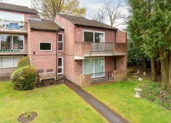 Thumbnail Flat for sale in Dukes Ride, Crowthorne, Berkshire