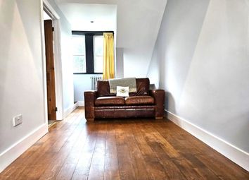 Thumbnail Flat to rent in Richmond Road, Twickenham, 9 Mins Walk Station