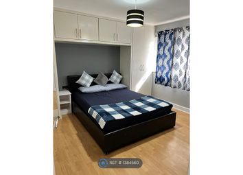 Crawley - Room to rent