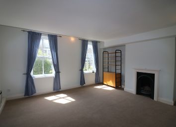 2 Bedrooms Maisonette to rent in The Grove, Ealing, London. W5