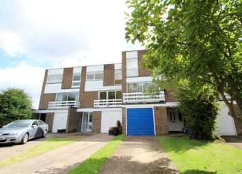 3 Bedroom Town house for rent