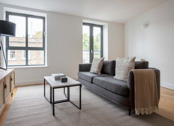 Thumbnail 3 bedroom flat to rent in King's Cross, London