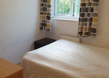 1 Bedrooms Flat to rent in Stwearts Road Seldon House, London SW8