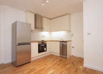 2 Bedrooms Flat to rent in Merchant House, Goulston Street, London E1