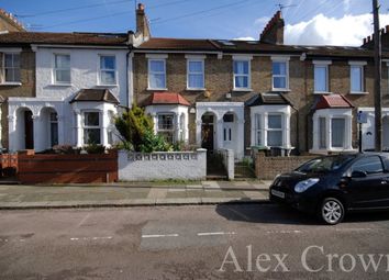 3 Bedrooms Terraced house for sale in Station Crescent, London N15