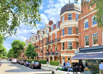 Thumbnail 3 bed flat to rent in Castellain Road, London
