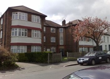 3 Bedrooms Flat to rent in Clarence Road, London N22