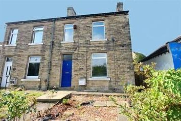 3 Bedroom Semi-detached house for rent