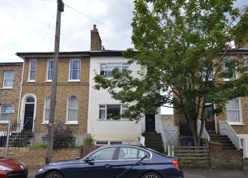 Thumbnail Flat to rent in East Avenue, London