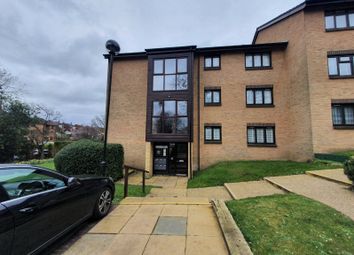 Thumbnail Flat to rent in Consort House, Netley Abbey
