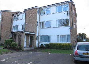Thumbnail 2 bed flat to rent in High Road, Broxbourne