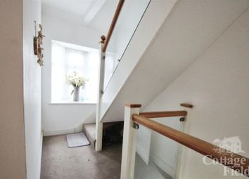 Thumbnail Flat to rent in Woodstock Crescent, London