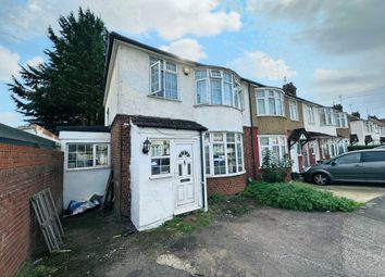 Thumbnail 3 bedroom end terrace house for sale in Oakley Close, Luton