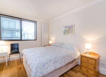 2 Bedrooms Flat to rent in Grosvenor Road, Pimlico SW1V