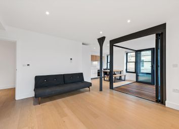 Thumbnail Flat to rent in Marshalsea Road, London