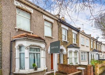 3 Bedrooms Terraced house for sale in Selby Road, London E11