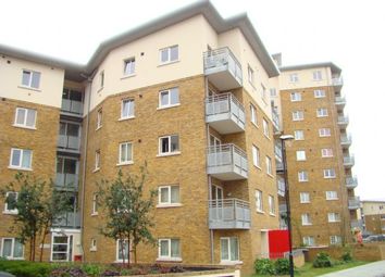2 Bedrooms Flat to rent in Pancras Way, London E3