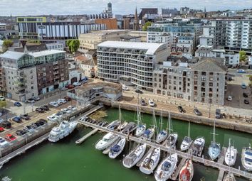 Thumbnail Flat to rent in Discovery Wharf, Sutton Harbour, Plymouth