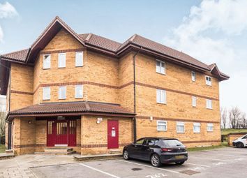 Thumbnail 2 bed flat to rent in Frobisher Road, Erith