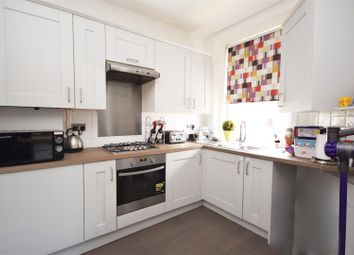 2 bed flat for sale in Heath Road, Twickenham TW1