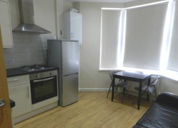 1 Bedrooms Flat to rent in Mackintosh Place, Roath CF24