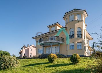 Thumbnail 7 bed villa for sale in La Barraca 33195, Oviedo, Asturias