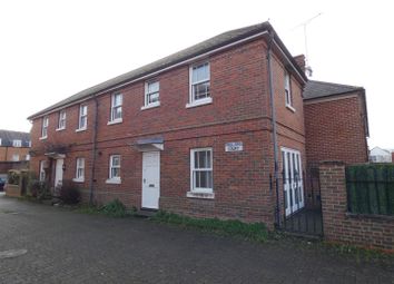 2 Bedroom Semi-detached house for rent