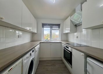 Thumbnail Property to rent in Fountains Close, Basingstoke