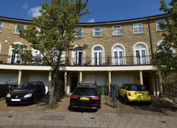 Thumbnail Town house to rent in Savery Drive, Long Ditton, Surbiton