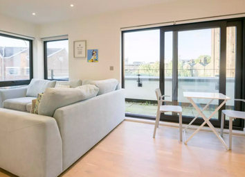 Thumbnail Flat to rent in Tuf418 - Tufnell Park Road, London