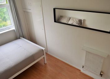 1 Bedrooms Maisonette to rent in Caxton Grove, London E3