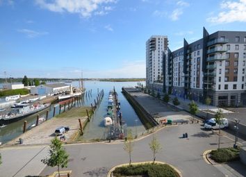 2 Bedrooms Flat to rent in The Boathouse, Gillingham ME7