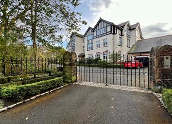 Hale - 3 bed flat for sale
