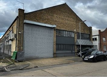 Thumbnail Warehouse to let in Lea Road, Waltham Abbey