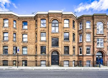 Thumbnail 2 bedroom flat for sale in Lillie Road, Fulham, London