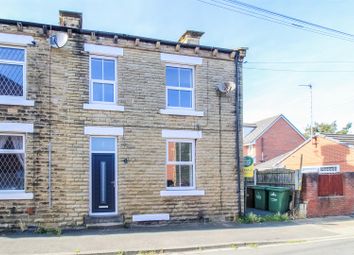 Thumbnail Town house for sale in Wood Street, Ossett