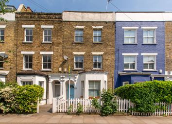 3 Bedrooms Flat to rent in Simpson Street, Battersea, London SW11