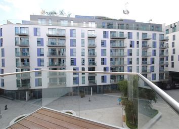 Thumbnail 1 bed flat for sale in Waterhouse Apartments, 3 Saffron Central Square, Croydon