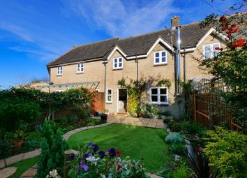 2 Bedrooms Cottage to rent in Foss Field, Winstone, Cirencester GL7