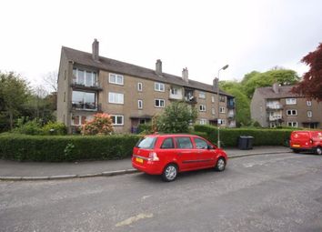 2 Bedrooms Flat to rent in Fulton Crescent, Kilbarchan, Johnstone PA10
