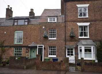 3 Bedroom Terraced house for rent