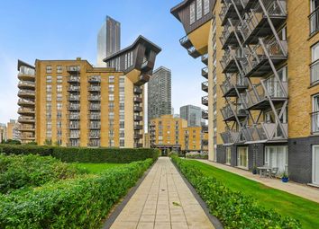 Thumbnail 3 bed flat to rent in Franklin Building, Millennium Harbour, Canary Wharf, London