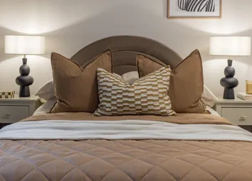 Foxtail House, Apartment 44