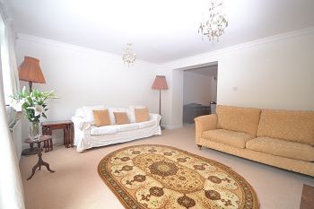 4 Bedroom Town house for rent
