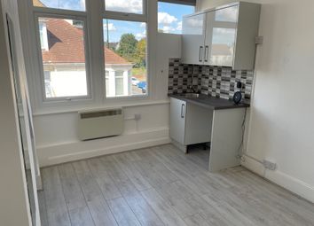 Thumbnail Studio to rent in Palmeira Avenue, Westcliff-On-Sea