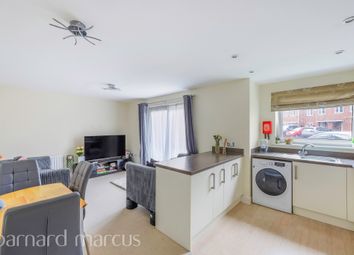 Thumbnail Flat for sale in Yoxall Mews, Redhill