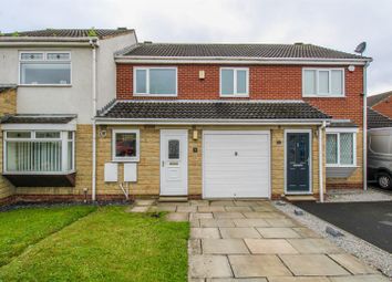 Thumbnail Town house for sale in Dimple Gardens, Ossett