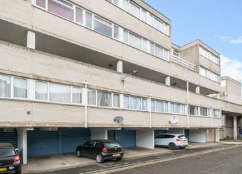 Thumbnail Flat for sale in Central Windsor, Berkshire